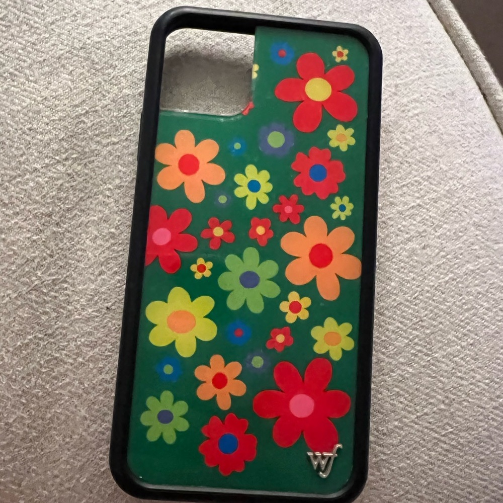 Wildflower iPhone 11 pro max case, good condition.